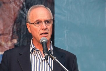 Daniel Gollán | «El gasto en salud que producen los extranjeros es marginal»