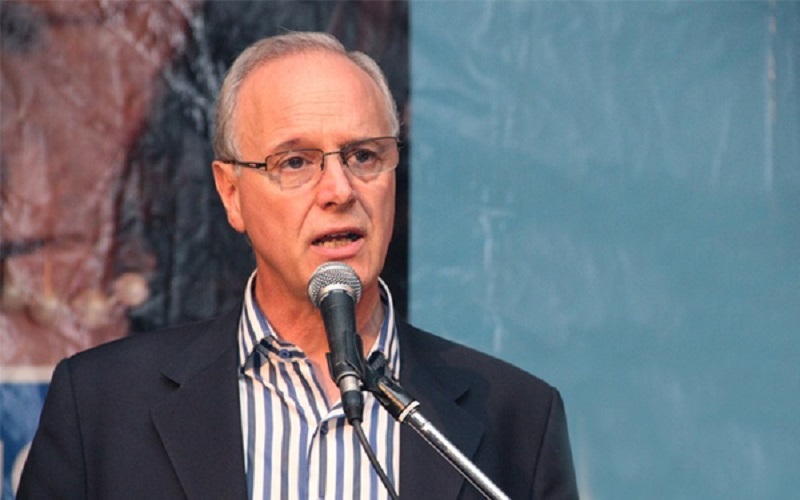 Daniel Gollán | «El gasto en salud que producen los extranjeros es marginal»
