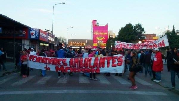 Morón | Vendedores ambulantes protestan por su trabajo