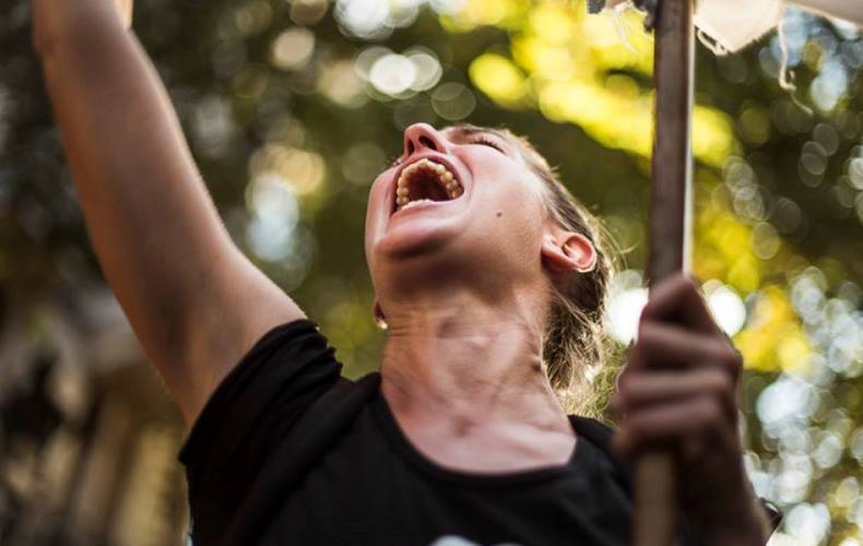 Feminismo | De la mina copada al brazo fundamentalista