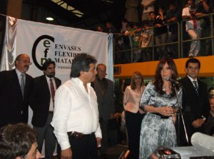 La Presidenta visitó la Cooperativa Recuperada «Mataderos Flexible»