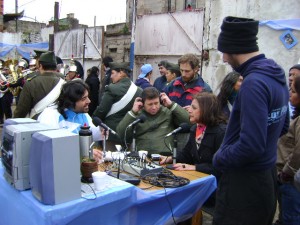 Una mañana inolvidable en la Cooperativa de Viviendas Los Pibes (Con Farinello, Luis Lazzaro, Bruno Arias y la Ministra de Defensa Nilda Garré)