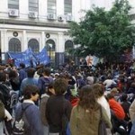 Toma en el Colegio Carlos Pellegrini