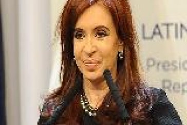 Cristina Fernández oficializó su candidatura presidencial