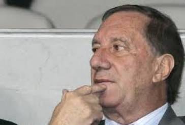 Bilardo: «La política se metió en la interna de Estudiantes»