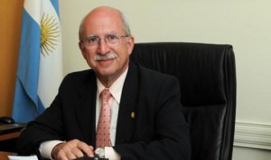 Edgardo Form sobre presupuesto en Ciudad: «Aprobaron reendeudamiento por 850 millones de dólares»