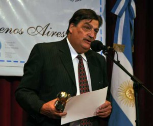 Fernández y Parrilli: Esgrima verbal y talento en gestión