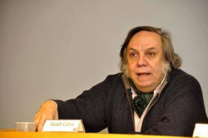 ¿A quién beneficia el ataque a Charlie Hebdo?