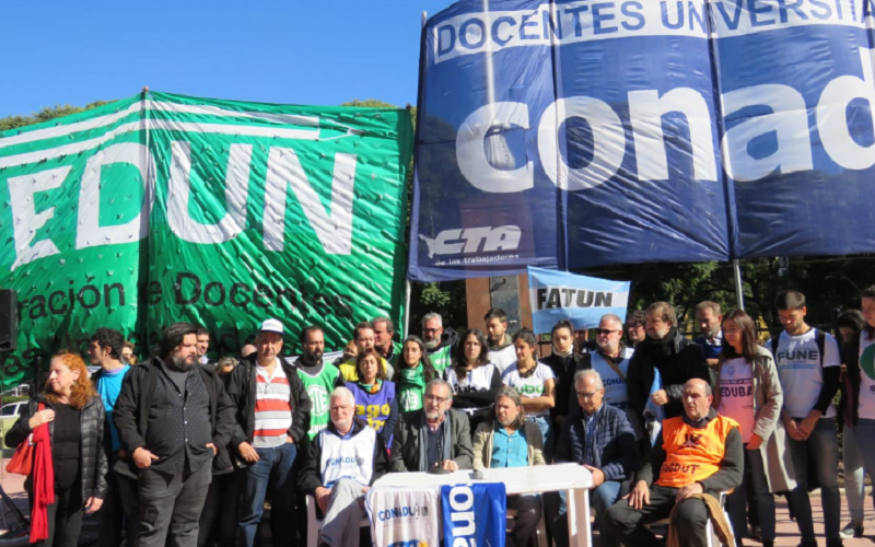 Universitarios | Comunidad educativa realizará marcha de antorchas contra el ajuste