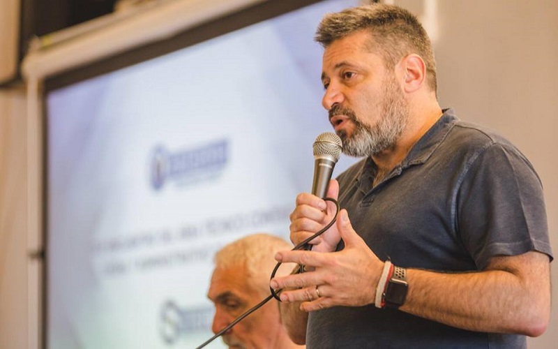 Víctor Santa María | «Siendo candidata a vice, Cristina demostró su grandeza»