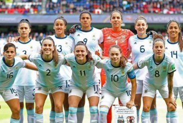 Selección femenina de fútbol | «Tenemos a las Pioneras del ´71 y hoy a las Guerreras 2019»