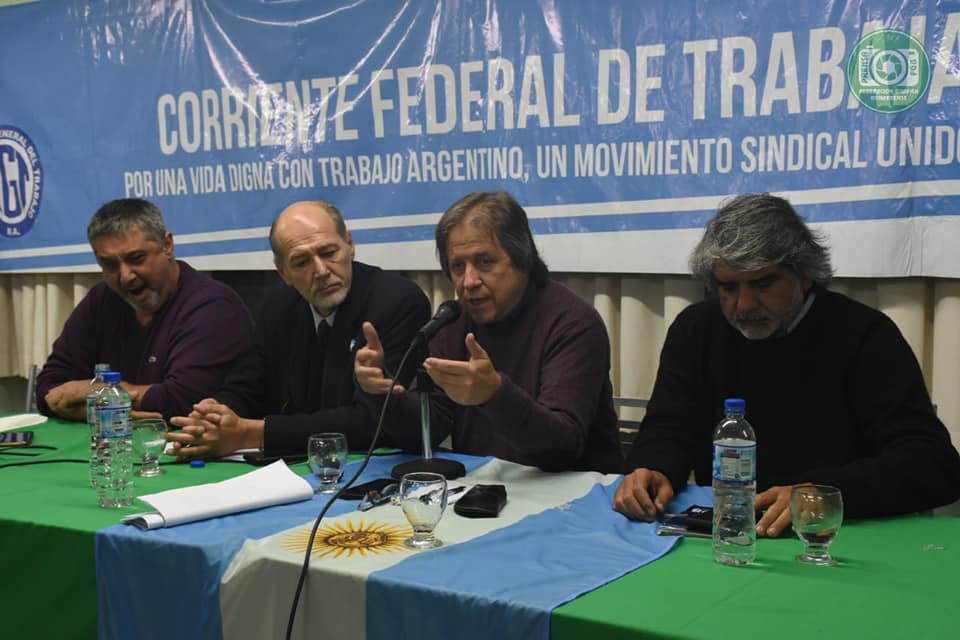 Plenario agrupaciones sindicales | «Unirse desde abajo, organizarse combatiendo»