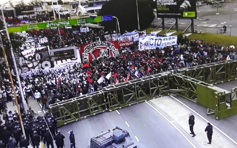 Kosteki y Santillán | Gobierno impide homenaje en Puente Pueyrredón