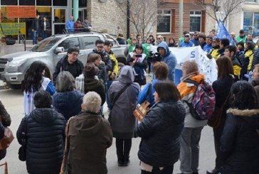 Chubut | Grave conflicto con docentes y jubilados estatales