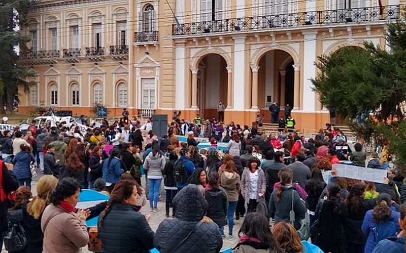 Salta | Acampe y paro indeterminado de docentes