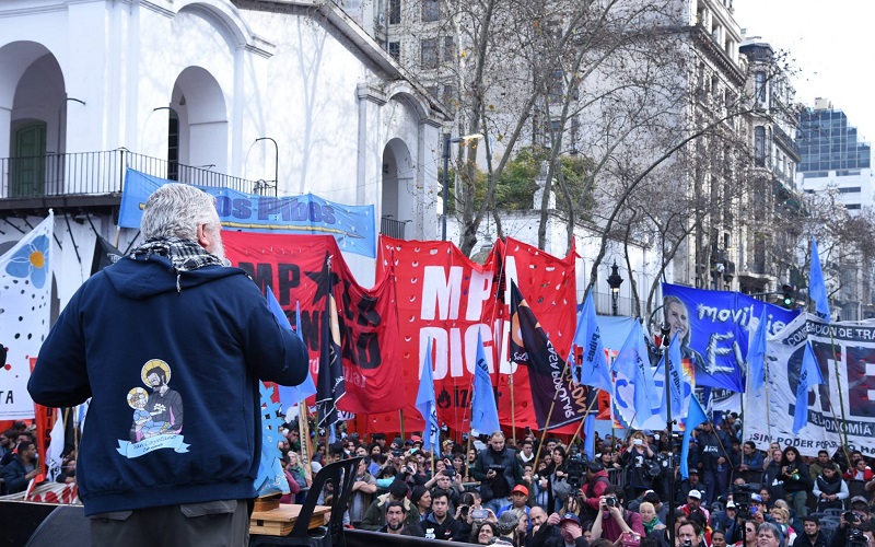 CABA | De Liniers a Plaza de Mayo: Tierra, Techo y Trabajo