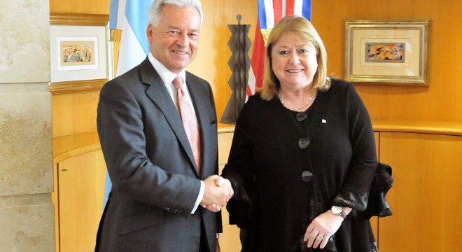 Malvinas | Roca – Runciman, Malcorra – May y la gran traición…